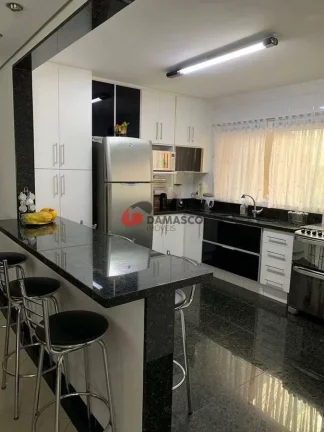 Imagem Sobrado à venda 3 Quartos, 1 Suite, 4 Vagas, 383M², Cerâmica, São Caetano do Sul - SP