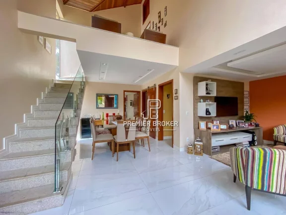 Imagem Casa à venda, 167 m² por R$ 1.050.000,00 - Bom Retiro - Teresópolis/RJ