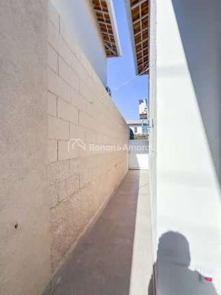 Imagem Esta charmosa casa, totalmente planejada e recém reformada, oferece conforto e praticidade para tod...