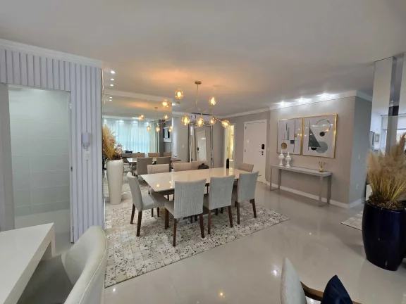 Imagem Apartamento com 3 dormitórios sendo 3 suítes e 2 vagas de garagem em Itapema/SC