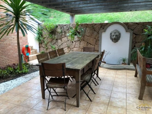 Imagem Casa com 5 suítes e 5 vagas cobertas para Venda - Malota - Jundiaí/SP