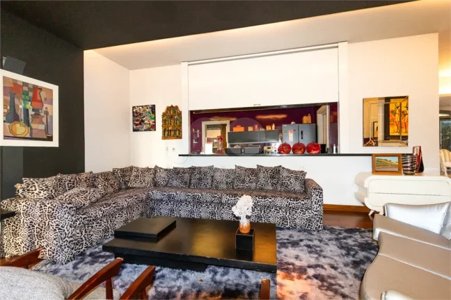 Imagem Casa à venda ou para alugar com 3 quartos, sendo 1 suíte, em Jardim Guedala, São Paulo - SP