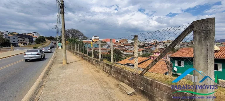 Imagem Oportunidade Única: Terreno Comercial em Avenida de Grande Fluxo!