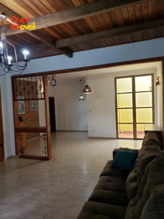 Imagem Espetacular casa à venda em Ribeirão Preto-SP, Parque Residencial Cândido Portinari: 3 quartos, 1 suíte, 3 banheiros, 4 vagas, 226m². Imperdível! Quer Imóvel Negócios Imobiliários