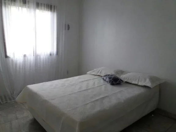 Imagem Duas Casas residenciais no Centro do Balneário Pinhal