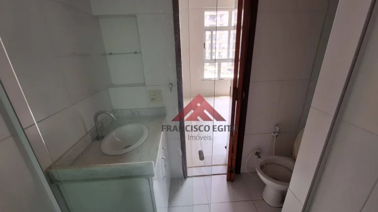 Imagem Apartamento com 2 dormitórios para alugar, 50 m² por R$ 3.291,56/mês - Icaraí - Niterói/RJ