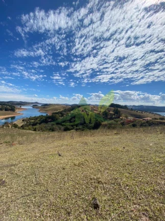 Imagem Belíssimo Terreno Pé na Água em Piracaia