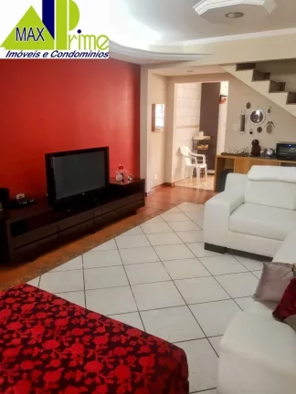 Imagem Casa à venda no Tatuapé, São Paulo. 300m², 3 dormitórios, 2 suítes, garagem para 2 carros. Próximo ao metrô Carrao. Agende sua visita!