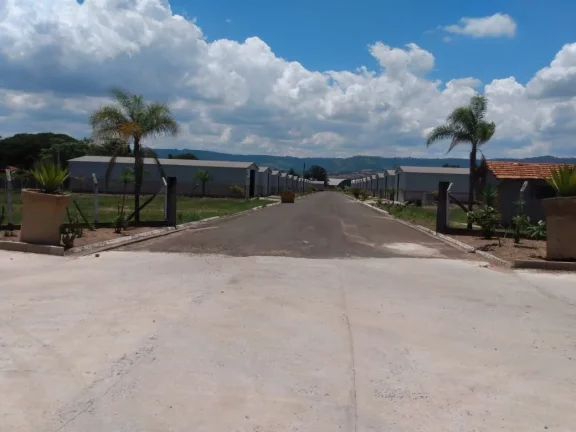 Imagem Barracão novo com excelente localização, frente para rodovia. *, *Área construída: 250 m², . P...