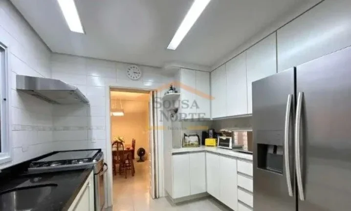 Imagem Sobrado residencial semi isolado, com 3 dormitórios, sendo 1 suite, sala de estar, sala de jantar, ...