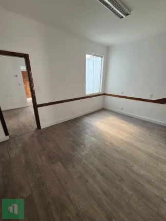 Imagem Sobrado com 4 quartos em Santo André, Centro