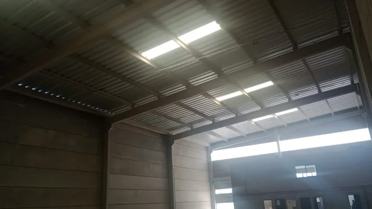 Imagem Galpão comercial de 1.200m² para locação no Jardim Ibiti do Paço, Sorocaba-SP - Amplie seu negócio agora!