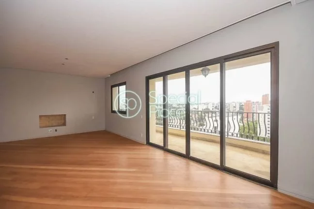 Imagem Ótima cobertura com 257m², Campo Belo, todos os ambientes com varanda e vista! Andar alto, living ...