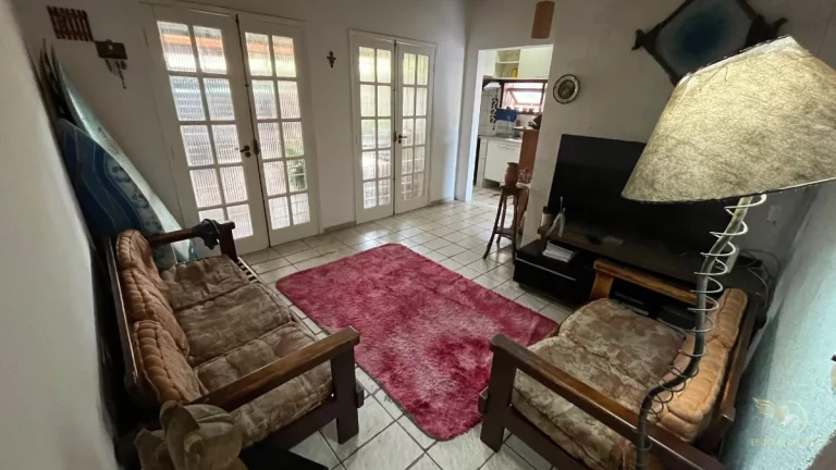 Imagem Casa Geminada a 100m da Orla do Itaguá Ubatuba/SP - Localização Privilegiada