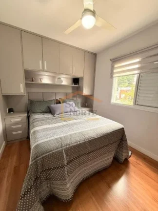 Imagem Apartamento 3 dormitórios, sendo 1 suíte, sala para 2 ambientes, pisos em madeira, sacada com vidr...
