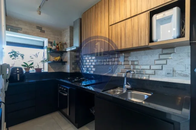 Imagem Imperdível oportunidade de apartamento à venda na Vila Mariana, São Paulo-SP: 2 quartos, 1 suíte, 2 salas, 2 banheiros, 2 vagas, 63m².