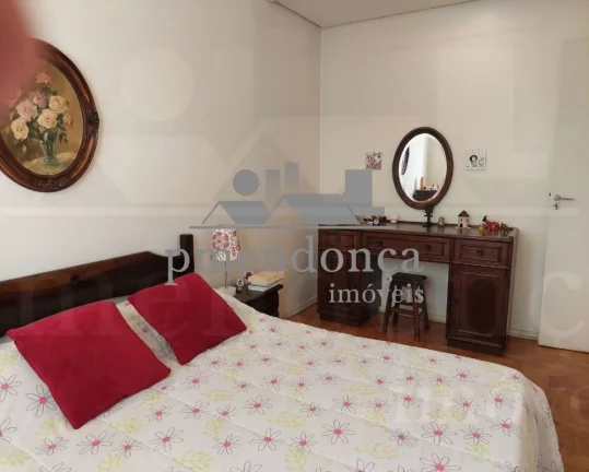 Imagem Apartamento reformado perto da PUC com 3 quartos e 1 vaga, 109m²