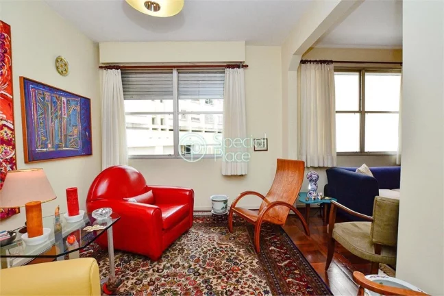 Imagem Lindo apartamento com 113m2, 2 dormitórios e 1 vaga na garagem. Living para dois ambientes, piso em...