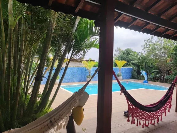 Imagem Excelente Casa Térrea com Área Gramada!