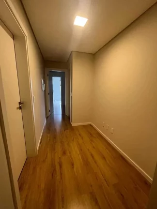 Imagem Casa triplex com 3 suítes sendo 1 suíte master - América | Joinville/SC
