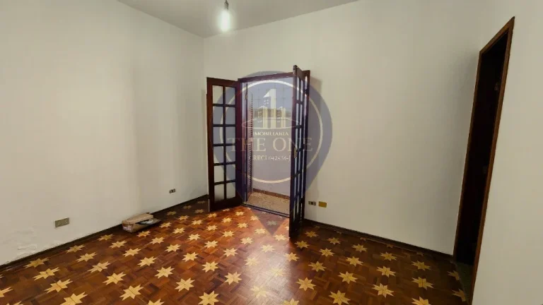 Imagem Imperdível! Casa à venda em São Paulo-SP, bairro Saúde, com 4 quartos, 2 suítes, 2 salas, 4 banheiros, 2 vagas e 218m².