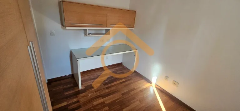 Imagem Casa de luxo no Condomínio Flora Park: 2 quartos, 2 suítes, 2 salas, 2 vagas na cidade de São Paulo, Jardim Marajoara - 160m².