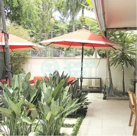 Imagem Casa impecável recém reformada em condomínio exclusivo ao lado da Chácara Flora. Sensação de e...
