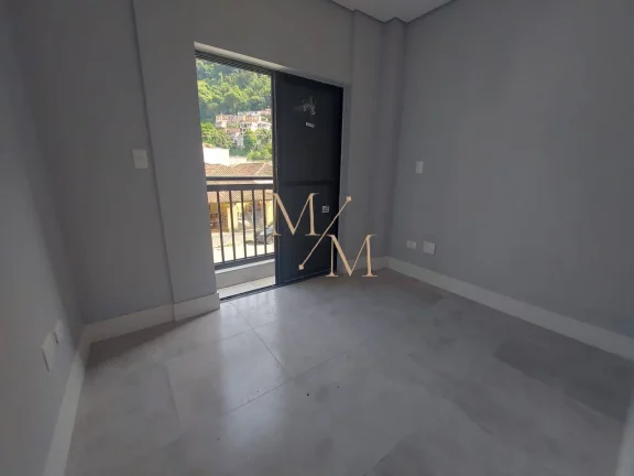 Imagem Sobrados Triplex NOVOS 3 suítes, 3 vagas, com piscina a venda no Marapé