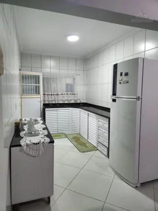 Imagem Casa de esquina incrível à venda no Balneário Maracanã – Praia Grande