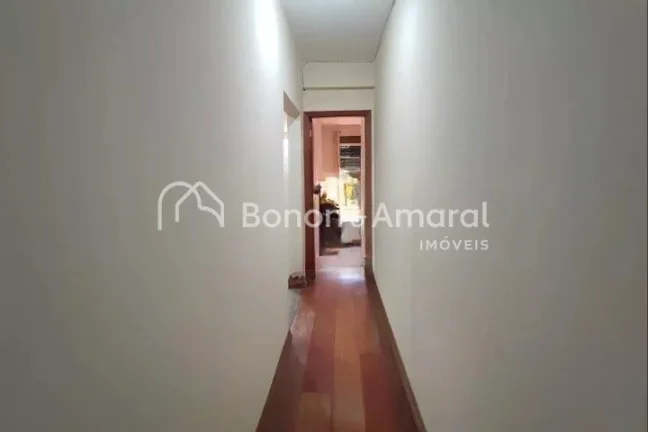 Imagem Amplo Imóvel à Venda com 3 Quartos em Campinas

Estamos oferecendo um espaçoso imóvel localizado...