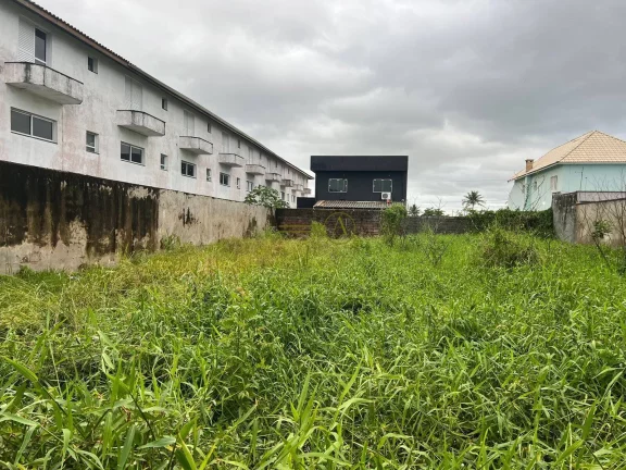 Imagem Terreno á venda 100 metros da praia bairro Centro de Peruíbe