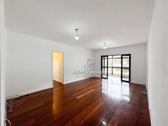 Imagem Apartamento com 3 dormitórios à venda, 119 m² por R$ 700.000,00 - Várzea - Teresópolis/RJ