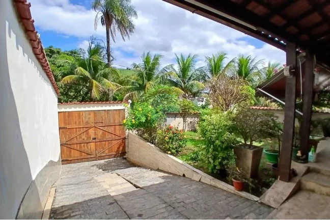 Imagem Casa com 4 quartos à venda em Vila Valqueire, Rio de Janeiro