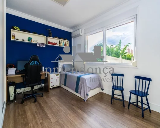 Imagem Apartamento com 220m², 3 quartos sendo 1 suíte e 2 vagas.