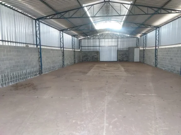 Imagem Barracão novo com excelente localização, frente para rodovia. *, *Área construída: 560 m², . P...