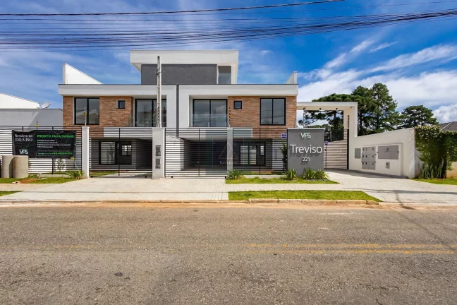 Imagem SANTA FELICIDADE Triplex em Condomínio - 3 quartos. 1 suíte. 1 vaga.