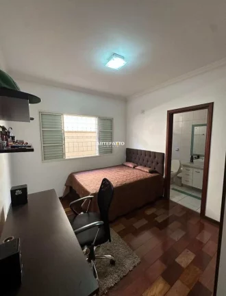 Imagem CASA À VENDA – BAIRRO TÓTOLI - FRANCA/SP