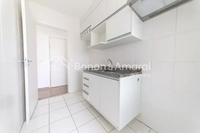 Imagem Apartamento à venda no Condomínio Lumini 1, no bairro Santa Genebra em Campinas. Planta bem distri...