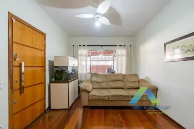 Imagem Casa à venda com 160m², 4 quartos e 2 vagas