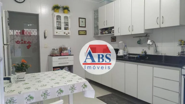 Imagem Casa Sobreposta Térrea com 3 dormitórios à venda, 140 m² por R$ 730.000 - Marapé - Santos/SP