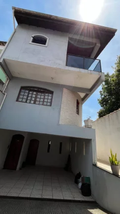 Imagem Sobrado de 219m² com 8 vagas, no Parque Marajoara, santo André, SP