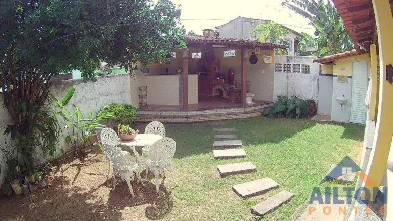 Imagem Casa Duplex com 3 Quartos à Venda em Perocão - Guarapari/ES