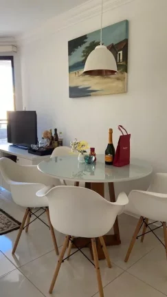 Imagem Refúgio de Charme: Apartamento de Temporada a Uma Quadra do Mar na Praia de Peracanga, Enseada Azul...
