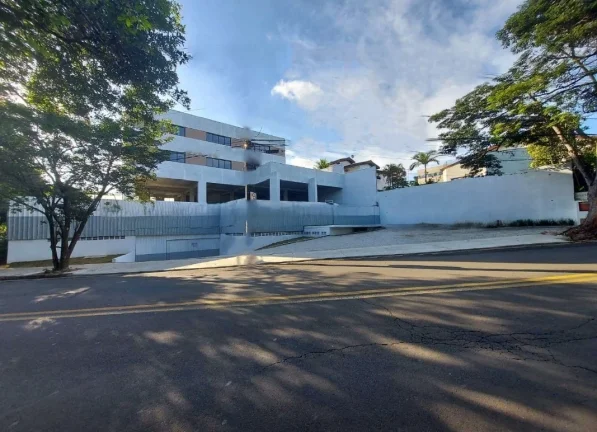 Imagem Salão Comercial de Alto Padrão com 6 Salas e 28 Vagas de Garagem no Parque Campolim, Sorocaba-SP