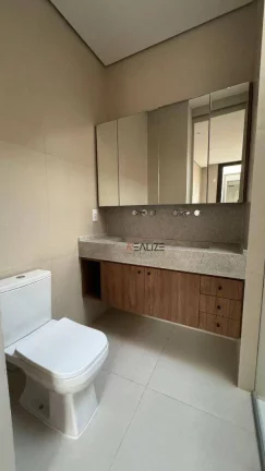 Imagem Casa com design sofisticado a venda por R$1.750.000, com 3 suítes e piscina em Condomínio Fechado - Indaiatuba/SP