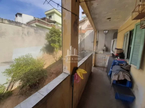 Imagem São 2 Casas no Terreno, 2 Dormitórios, 3 Vagas, 167m², 10mts de Frente no Jardim Santa Lídia, Mauá-SP