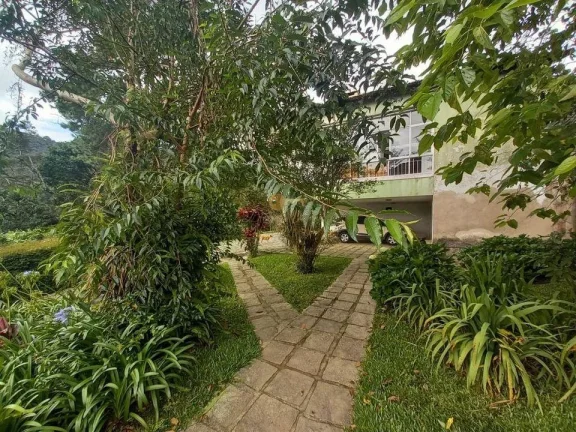 Imagem Casa para Venda em Teresópolis / RJ no bairro Cascata dos Amores