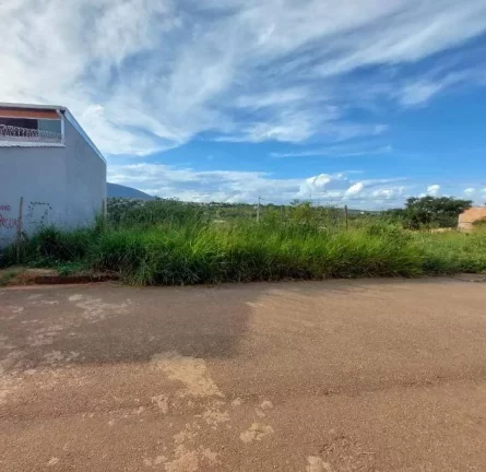 Imagem LOTES COM FINANCIAMENTO PRÓPRIO, SEM COMPROVAÇÃO DE RENDA!!