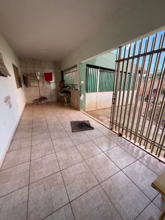 Imagem Terreno Comercial para Venda em Sarandi, jardim gralha azul, 2 dormitórios, 1 banheiro