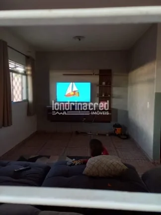 Imagem Sobrado na Zona Oeste de Londrina com 3 quartos (1 suíte), sala, cozinha, banheiro, lavanderia coberta, garagem, 221m² de terreno e 100m² construídos